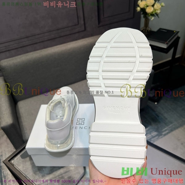   Ŀ J559021-4