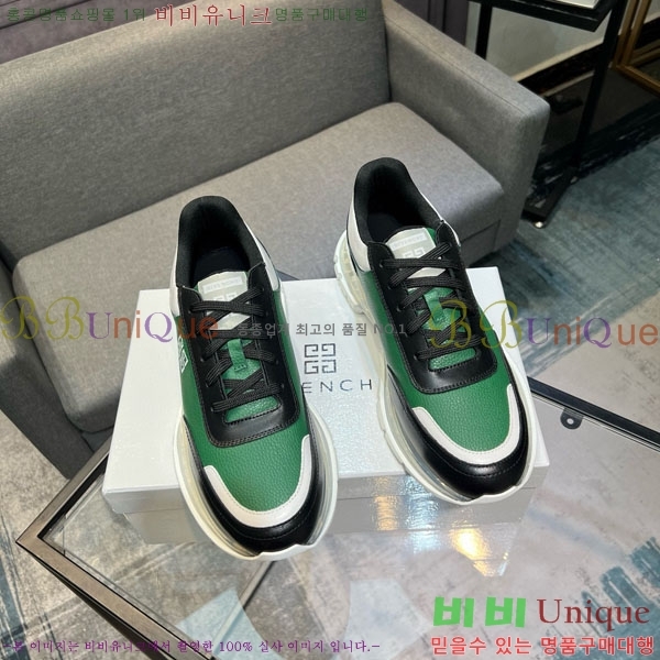   Ŀ J559021-6