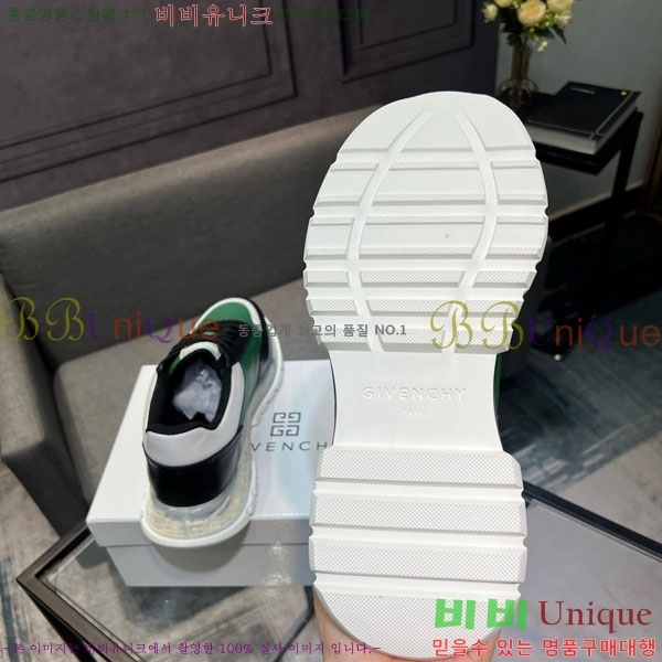   Ŀ J559021-6