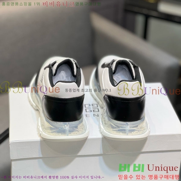   Ŀ J559021-8