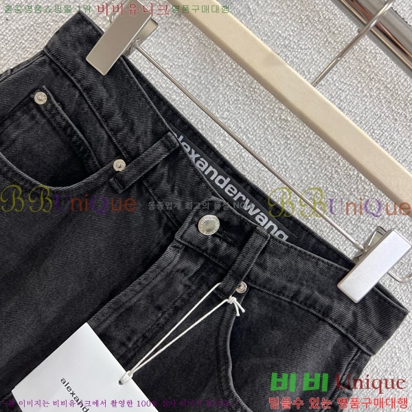  ˷    AW658568-1