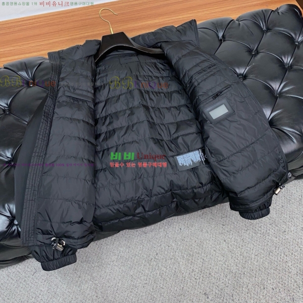   ٿ е PA245689-1