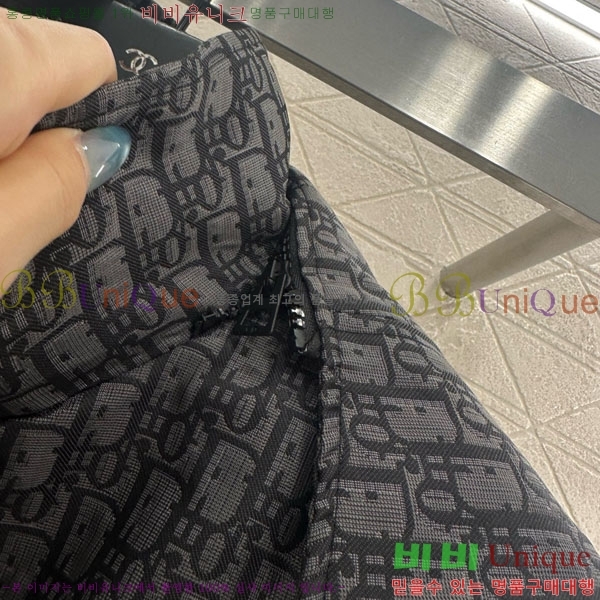   е  DO144560-6