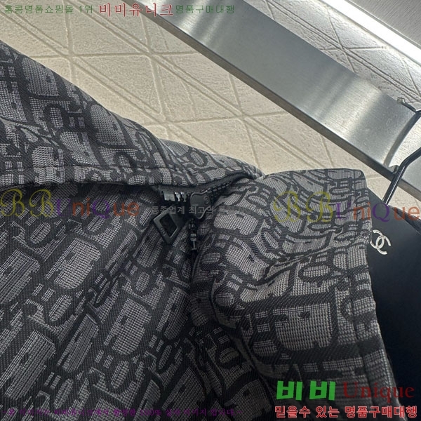   е  DO144560-7
