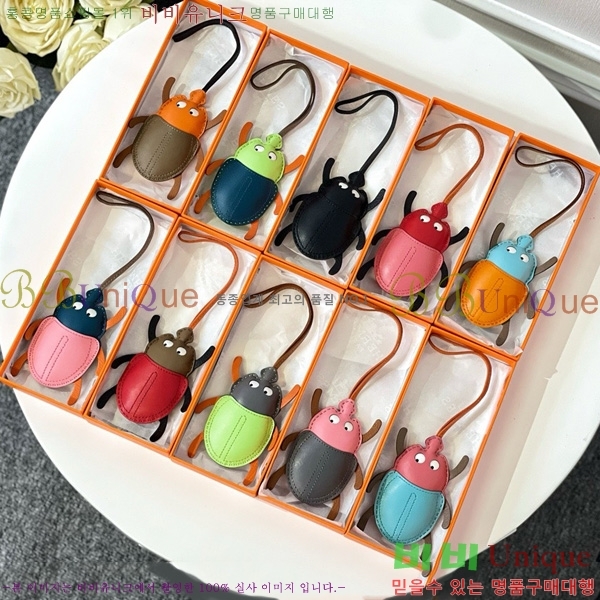 ޽  HE4523800