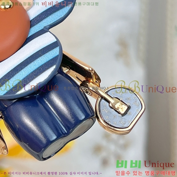 #̺    M1990-10