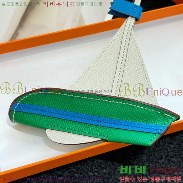 ޽  HE4523807-5