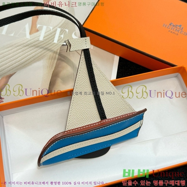 ޽  HE4523807-4