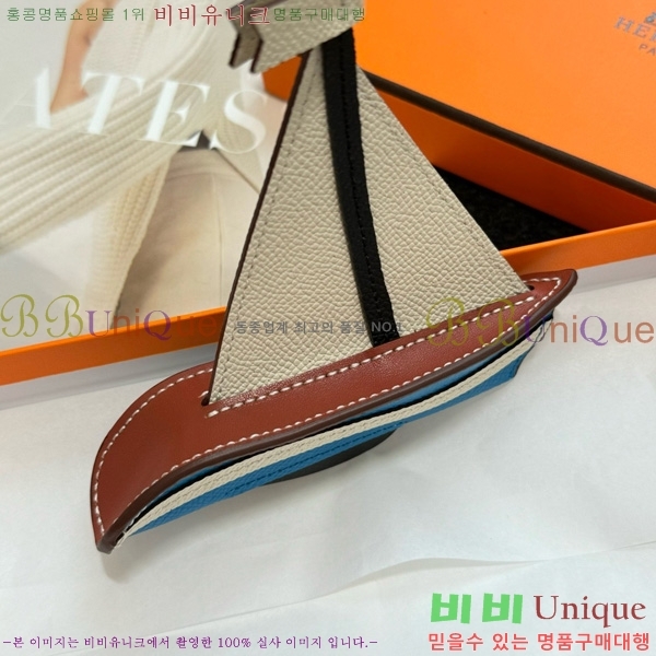 ޽  HE4523807-4