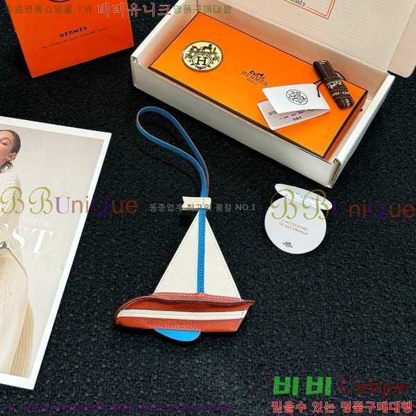 ޽  HE4523807-3