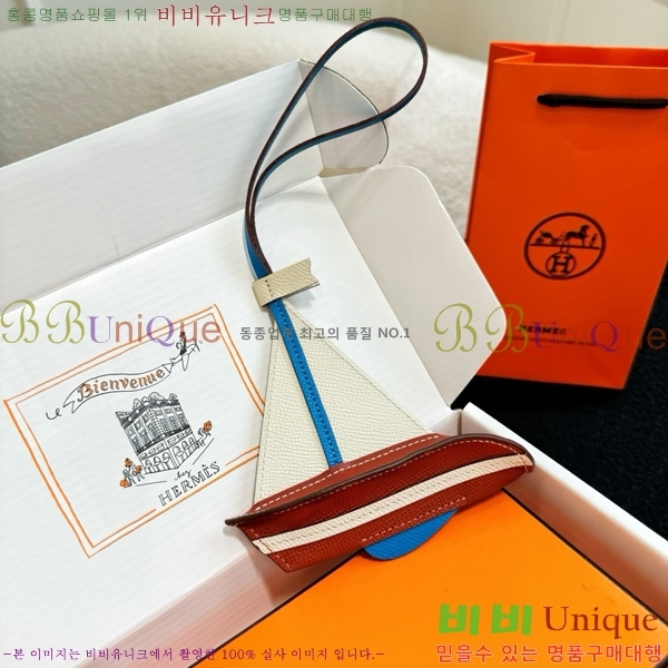 ޽  HE4523807-3