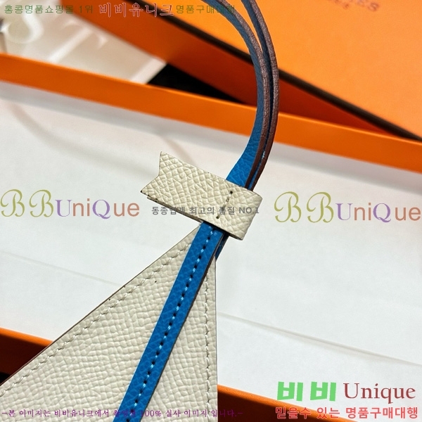 ޽  HE4523807-3