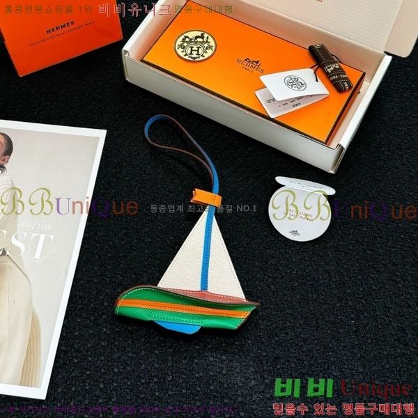 ޽  HE4523807-2