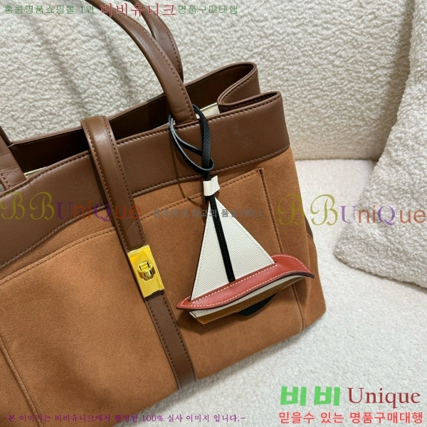 ޽  HE4523807-1