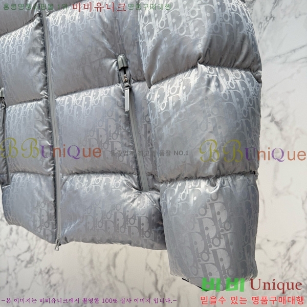   ٿ е CD8513215-2