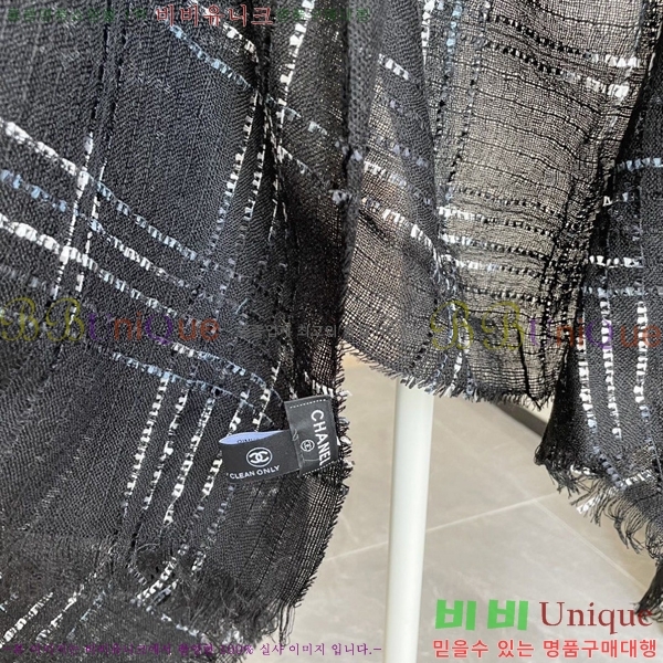 #* ÷/ī C8664903-1