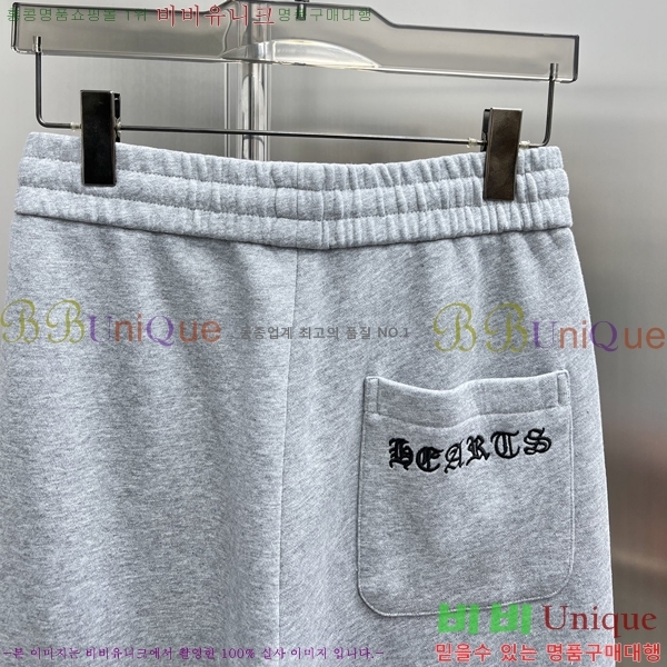  ũ  CH426861-1