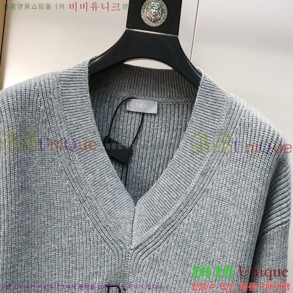     D072451