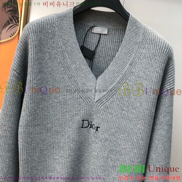     D072451