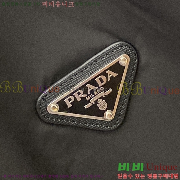    P9438369