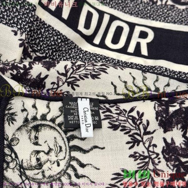 # ÷/ī D4520102-3