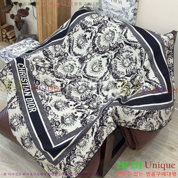 # ÷/ī D4520102-3