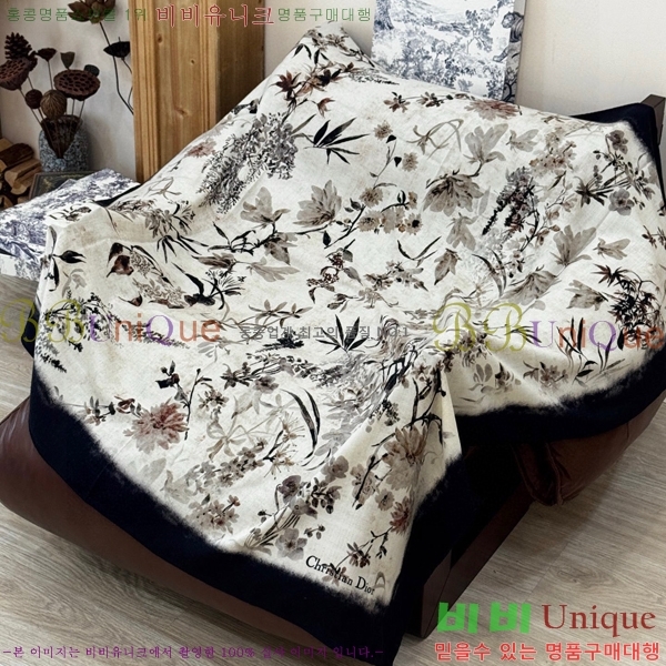 # ÷/ī D4520101-4
