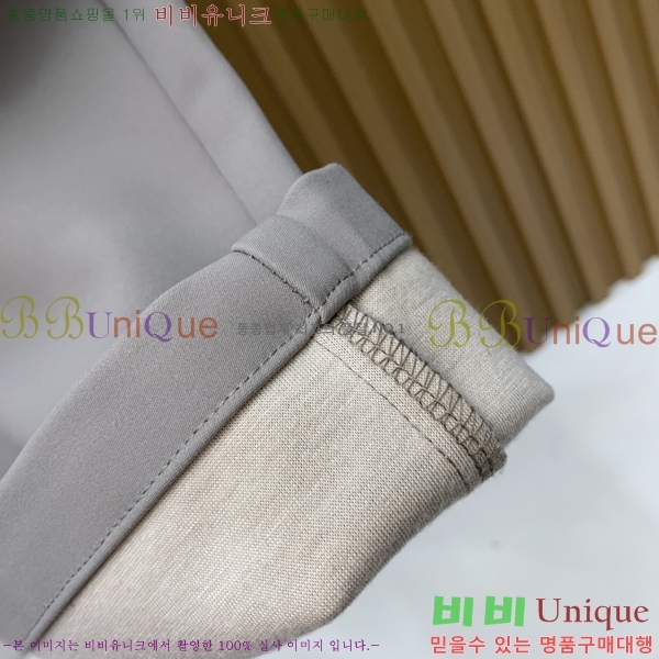    P9821858