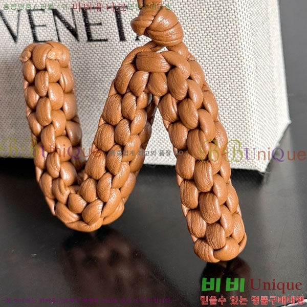 #װŸ  N  844672-114