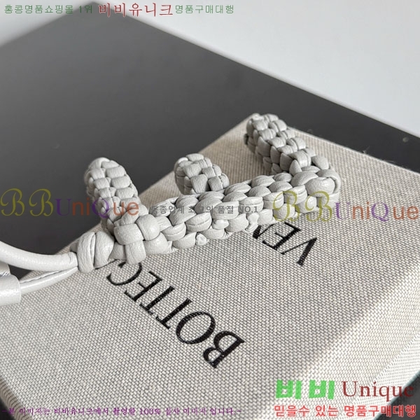 #װŸ  E  844672-105