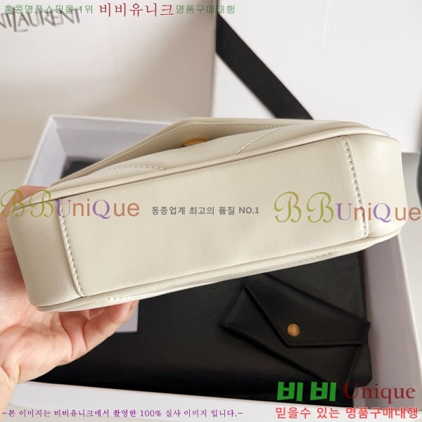 #ζ  ̴  821749-1003