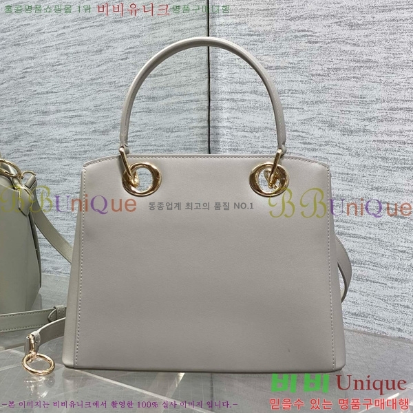 # ٺ  žڵ M0737-106