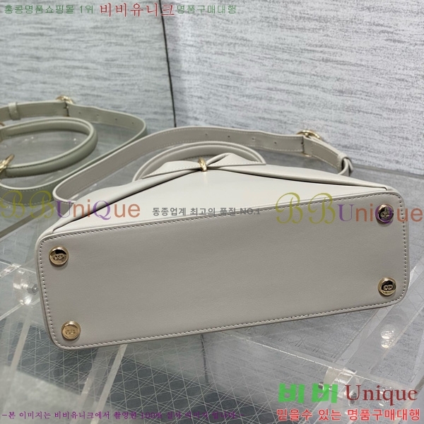 # ٺ  žڵ M0737-106