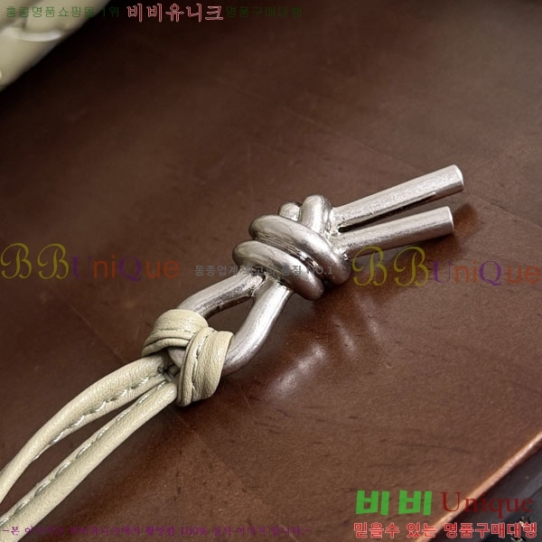 װŸ ˴ پ డ  765620-1101