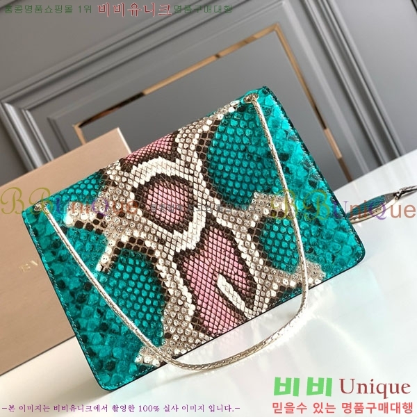 #Ұ Ƽ  üι 738500-301