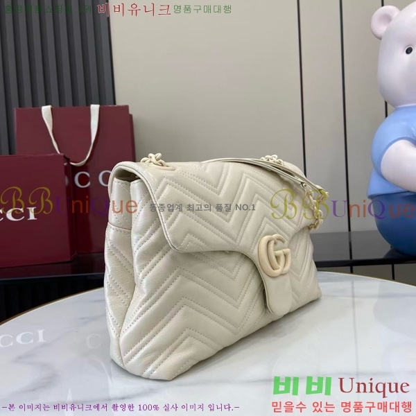 # GG  ̵  850676-104