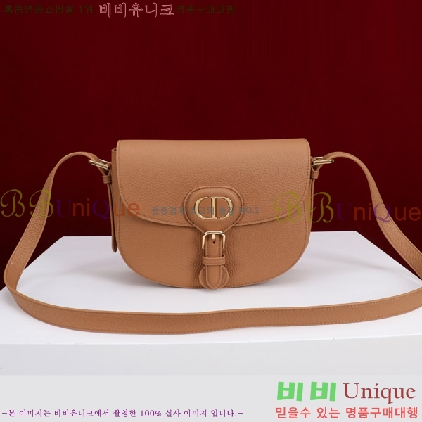 # ٺ BOBBY ̵ M9337-205