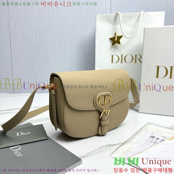 # ٺ BOBBY ̵ M9337-2001