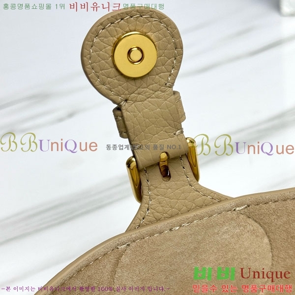 # ٺ BOBBY ̵ M9337-2001