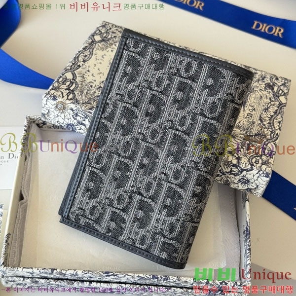 # 30 Montaigne  ̽ S2353-402