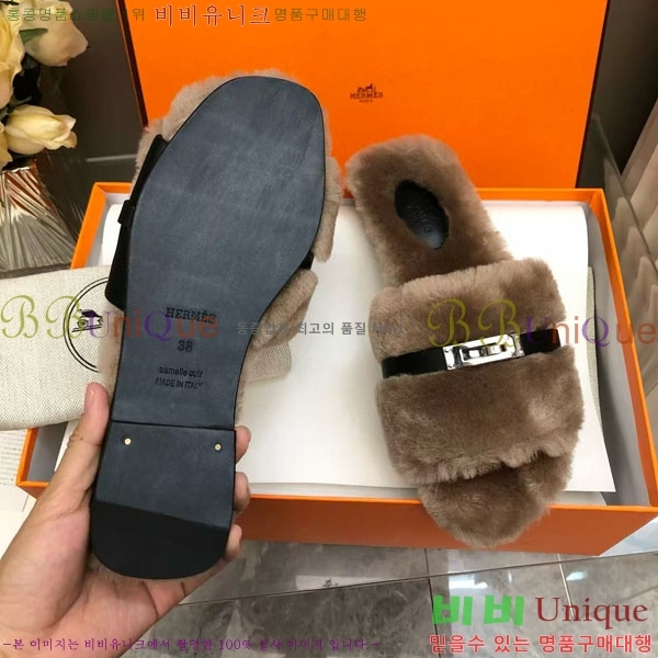 ޽   þ  W861000-1