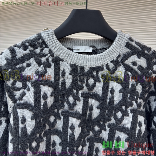  * ũ ũ  22DR2511192-1