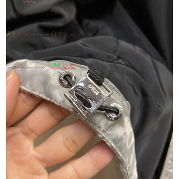  * ٿ Ʈ е 61DR2511125-4