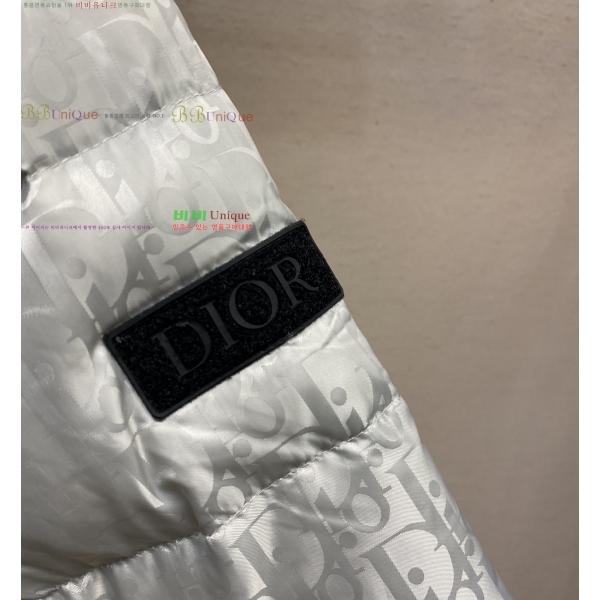  * ٿ Ʈ е 61DR2511125-4