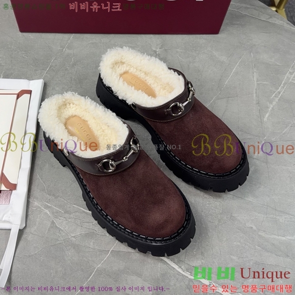 * þ    28G251157-2