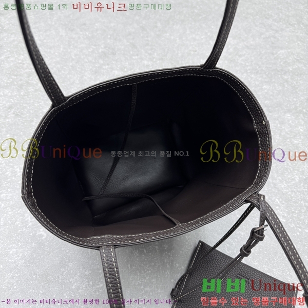 # ο 𝐏𝐚𝐫𝐤 𝐭𝐨𝐭𝐞 ũ Ʈ 1851-1