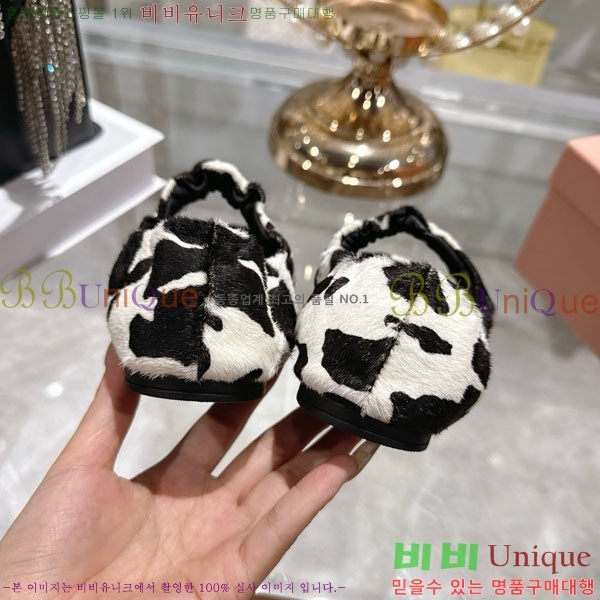  ̿̿ ÷ 28MU902304-1