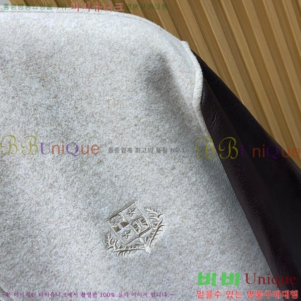 ���� �η�**�� ���� ��Ŷ LP1372856