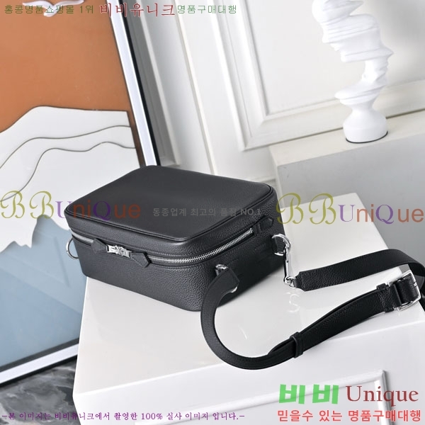 #޽  ٵ   H085735-101