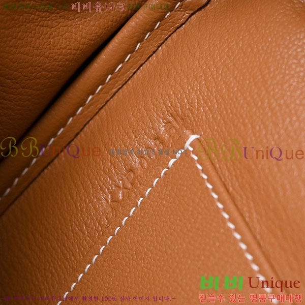 #޽  ٵ   H085735-103